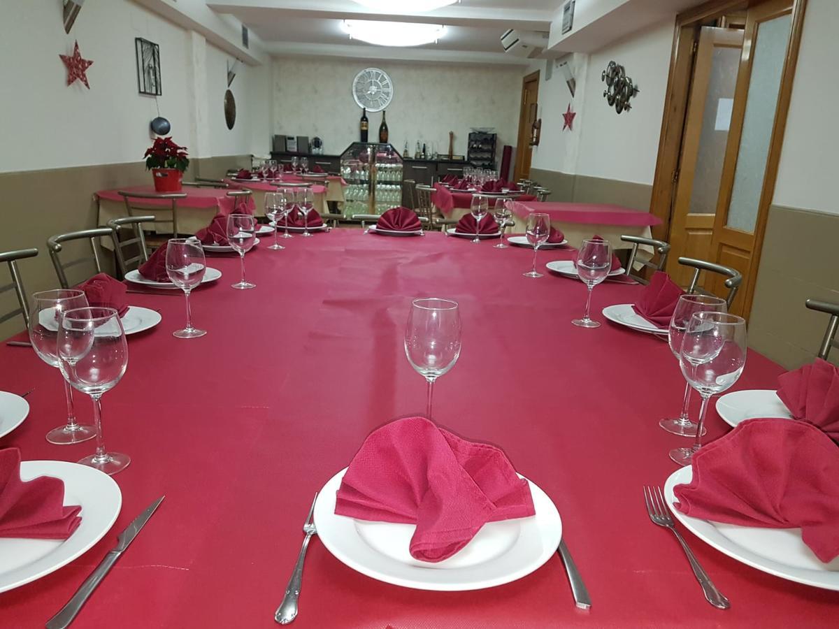 Hostal El Busto Teruel Buitenkant foto